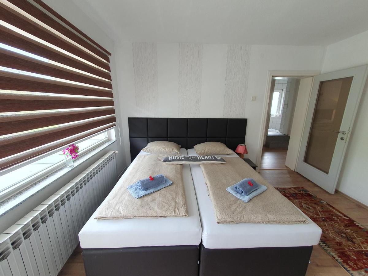 Apartments Arna Visoko Eksteriør billede
